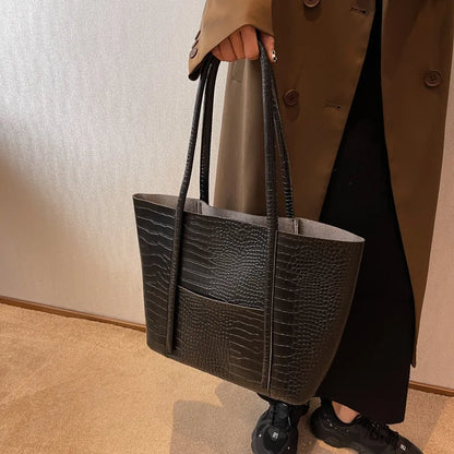 SYLVETTE | CROC SHOULDER BAG