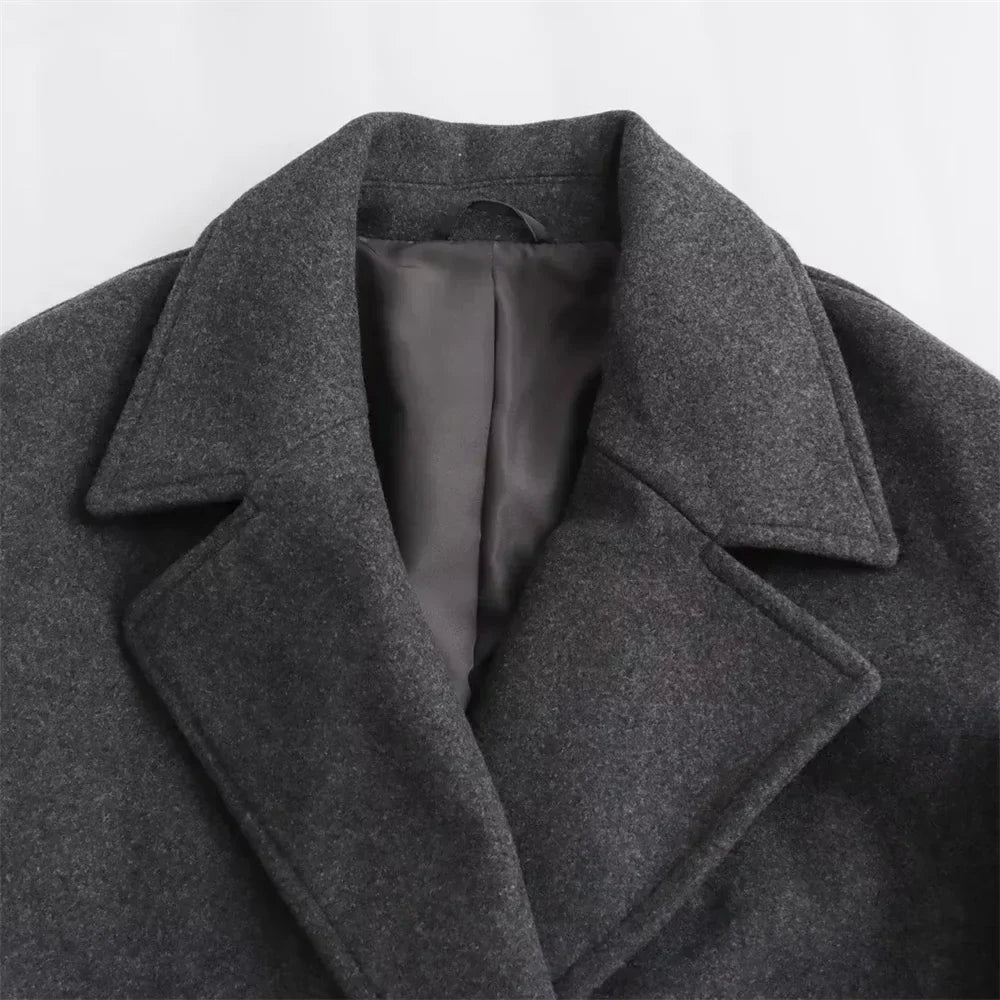 LYNA - WARM WINTER COAT WITH ELEGANT DESIGN