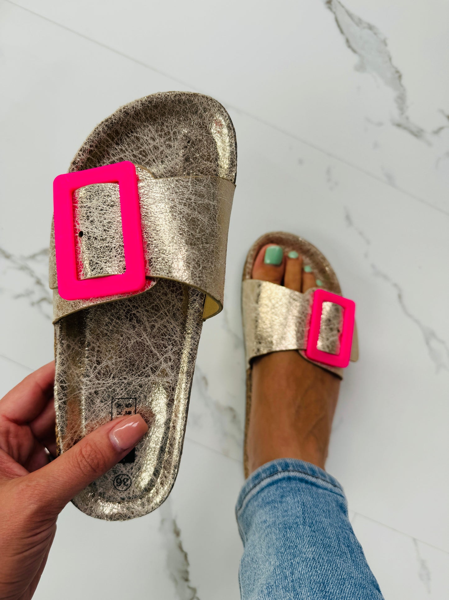 Clasp Gold Slides