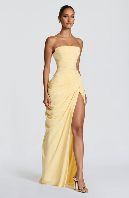 Lola™ Dress | Effortless Elegance That Shapes Your Silhouette