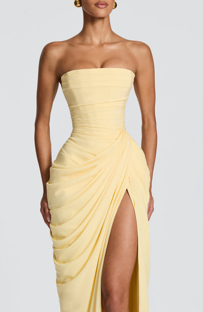 Lola™ Dress | Effortless Elegance That Shapes Your Silhouette