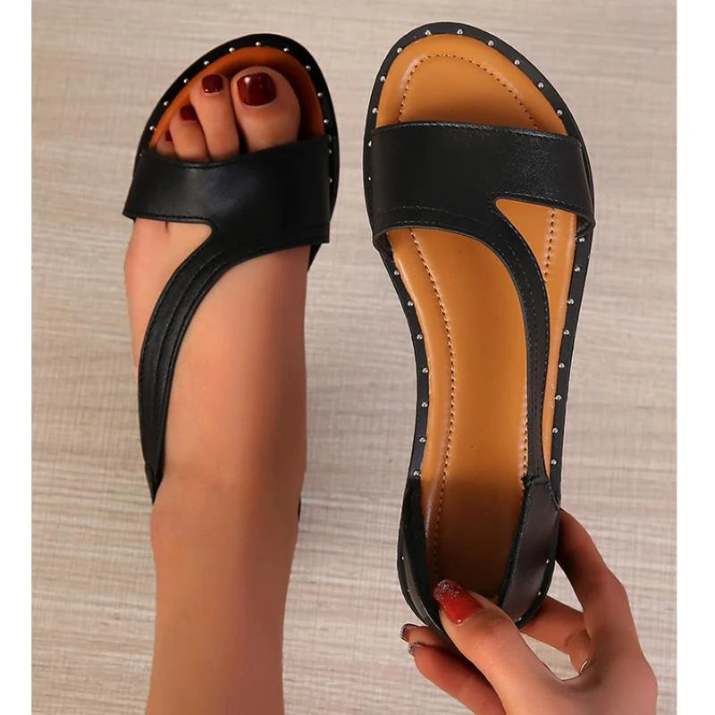 Open Toe Flat Sandals And Fish Mouth Rivetsn