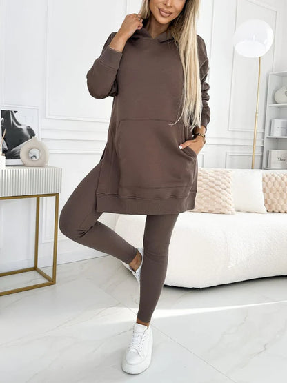 Chic Comfort Set: Women's hoodie and leggings in a set