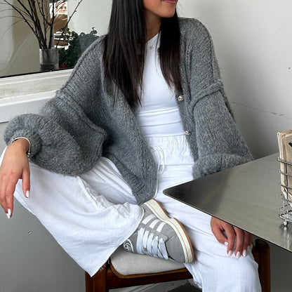 Oversized Cardigan Short "CozyGlam"