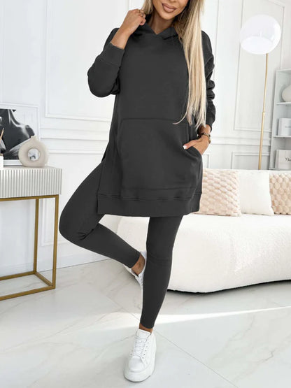 Chic Comfort Set: Women's hoodie and leggings in a set