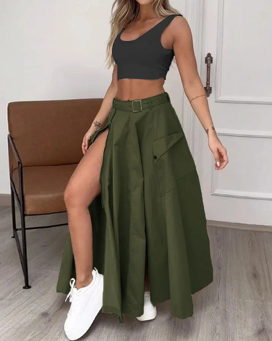 Jennifer - Sleeveless two-piece set with plain color slit